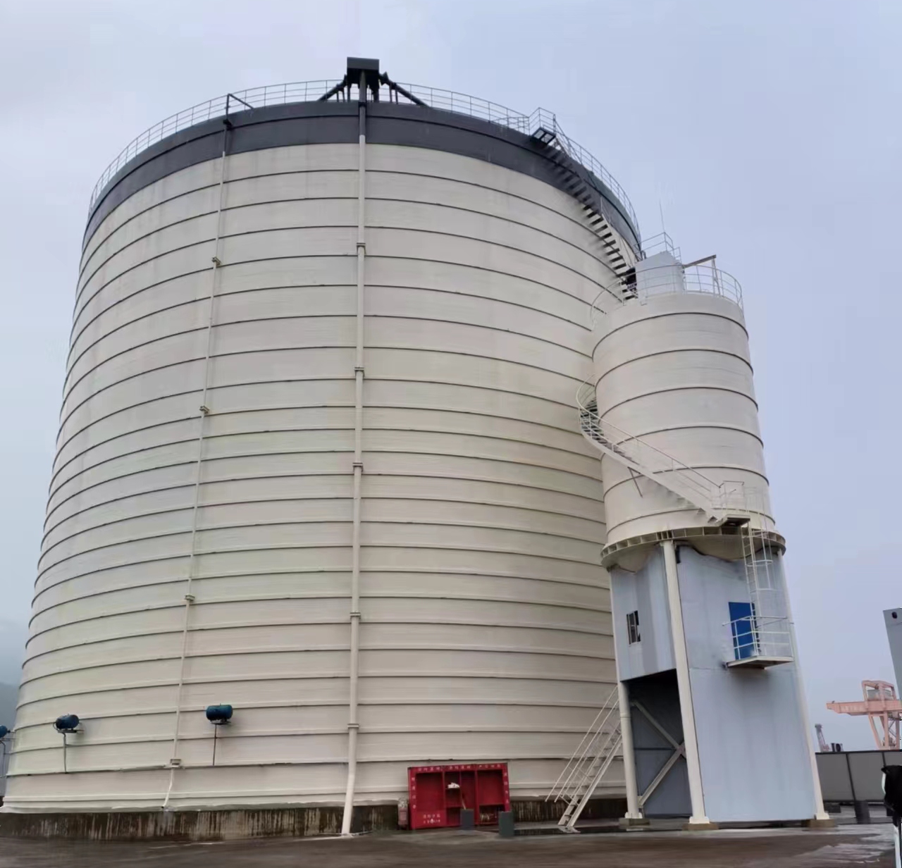 铁山10万吨水泥钢板库