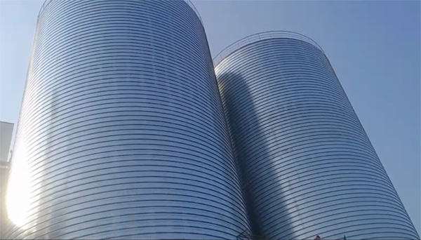 铁山2座混凝土高架卷板仓